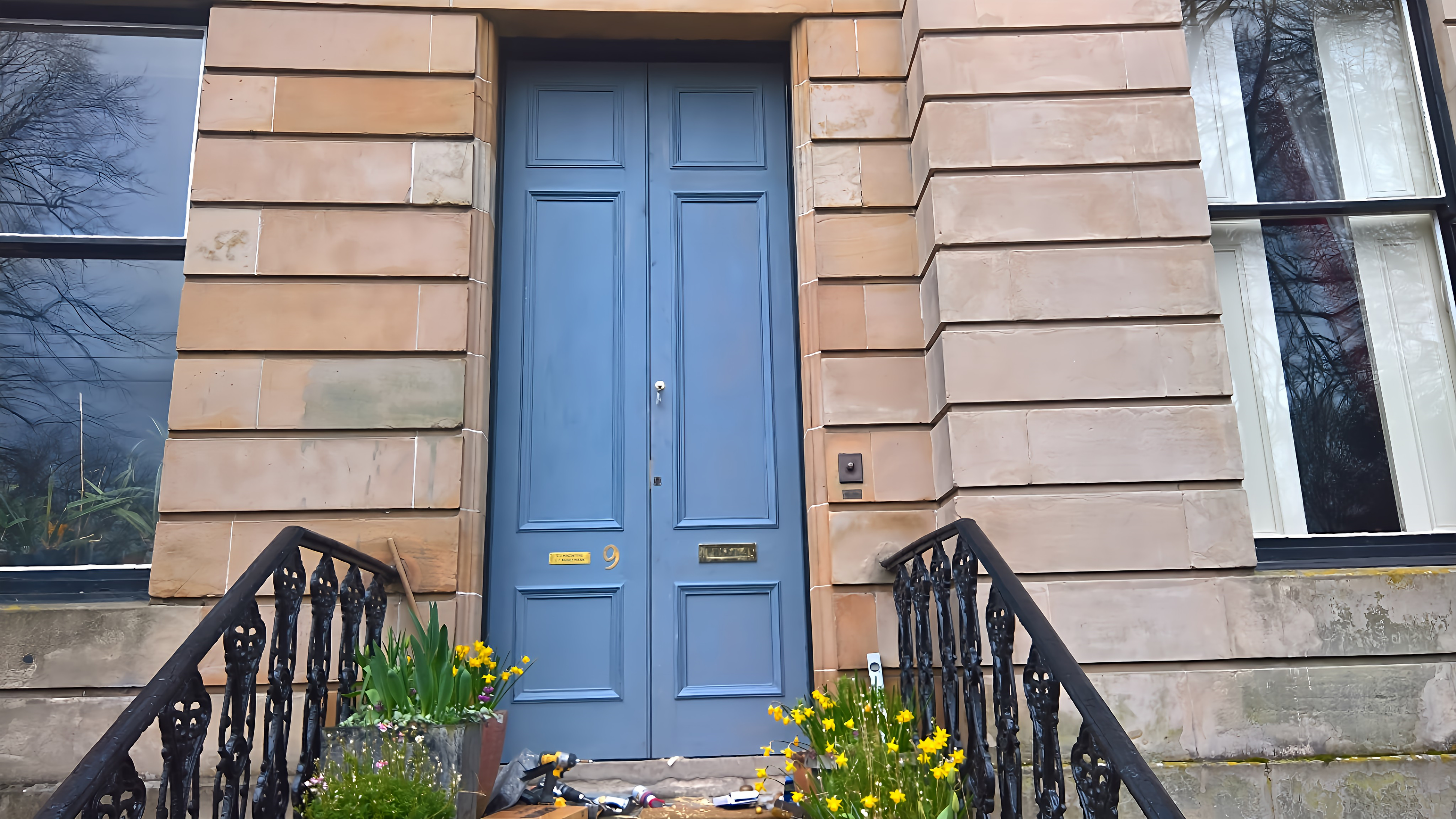 Refurbished period tenement entrance door joinery Glasgow